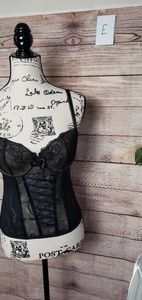 VICTORIA'S SECRET BUSTIER  36C